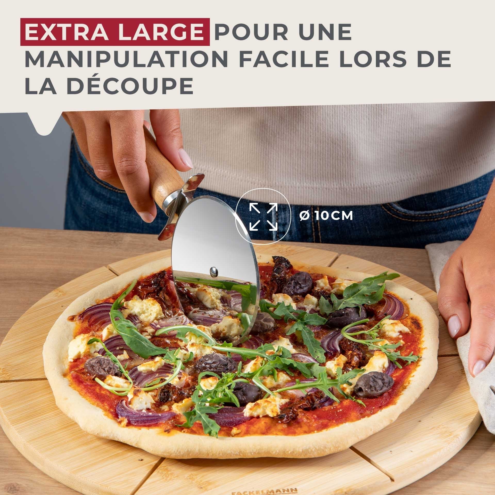 Giant Pizza Cutter with Wooden Handle 23 cm