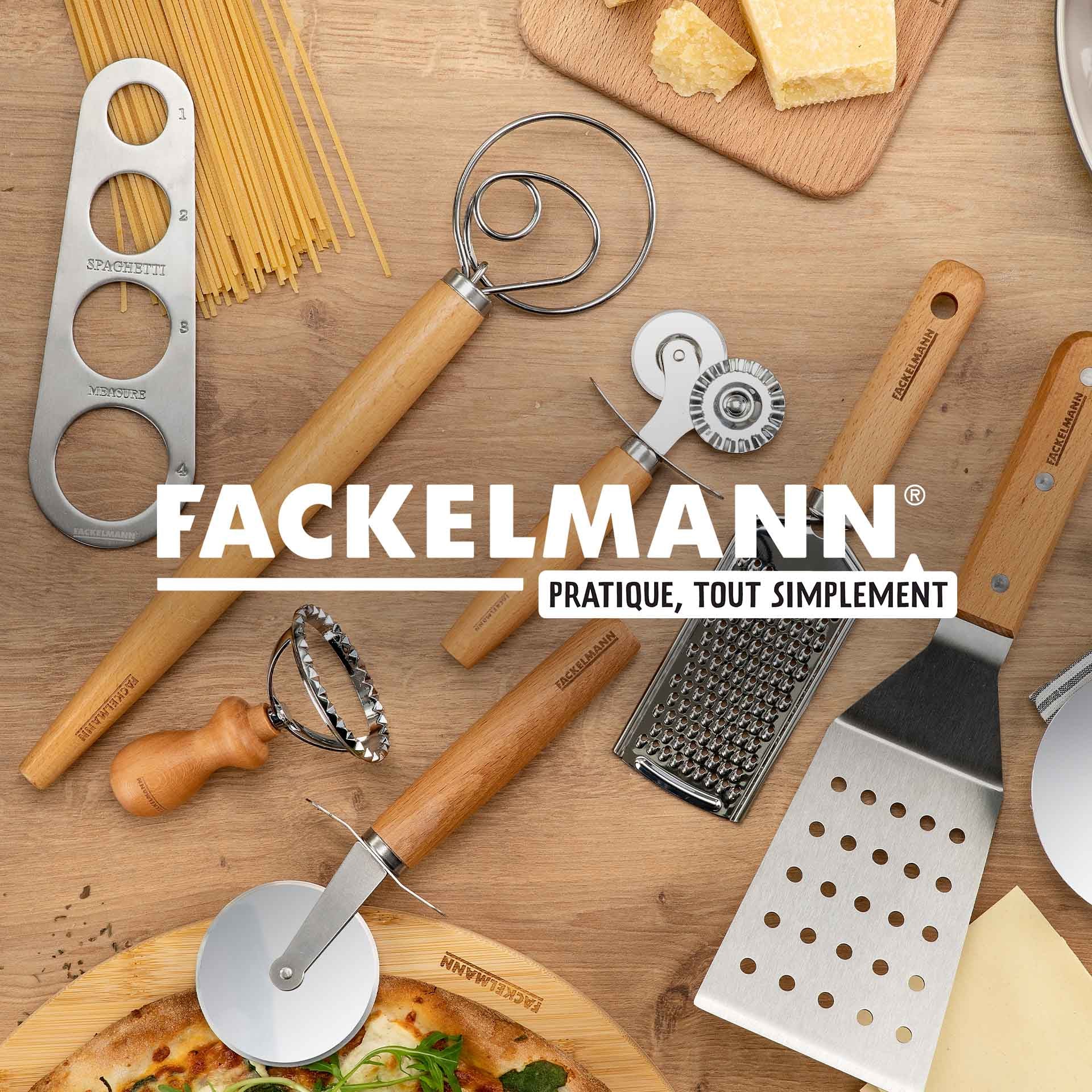 Giant Pizza Cutter with Wooden Handle 23 cm