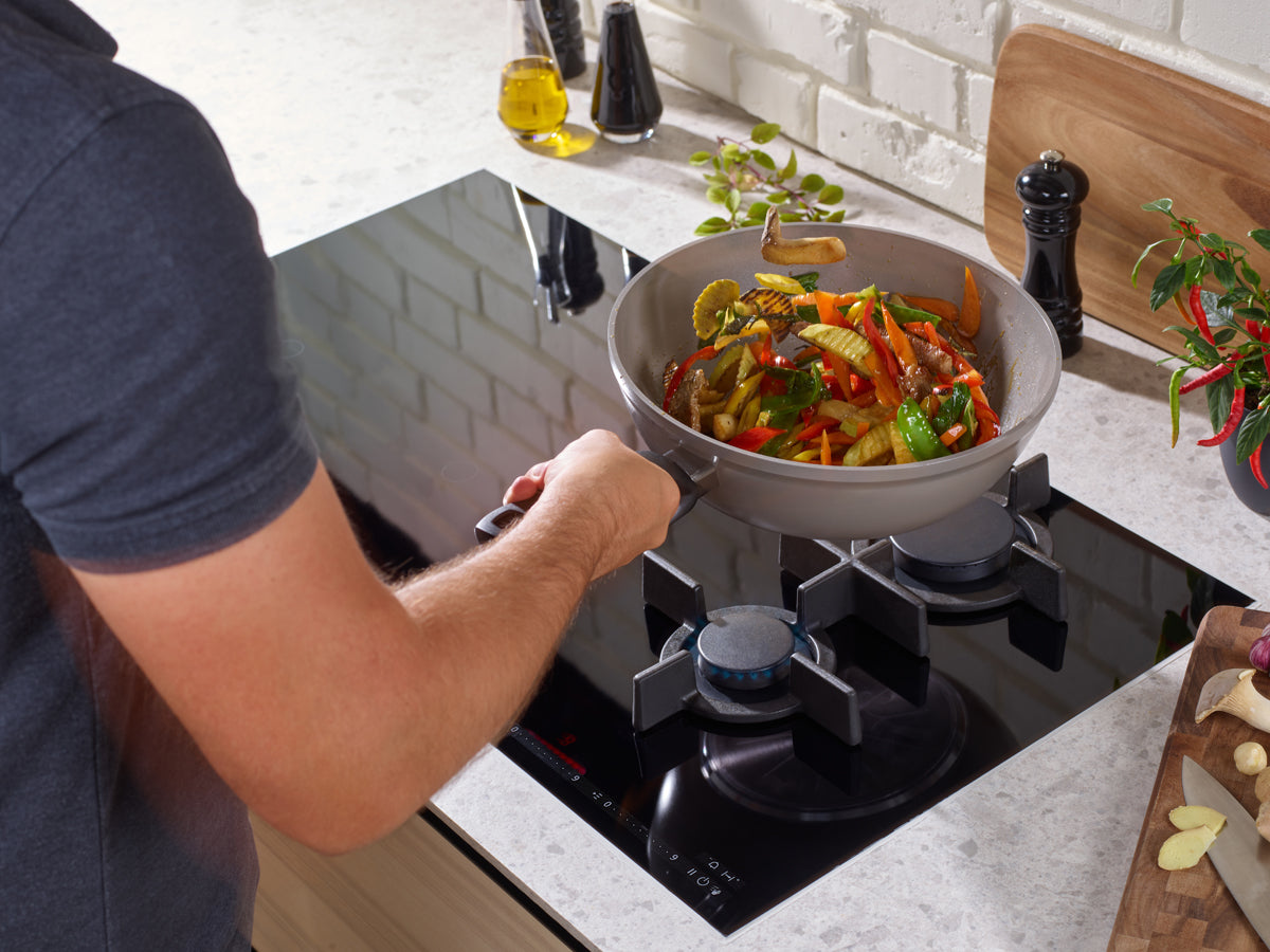30 cm Non-Stick Aluminum Wok – All Heat Sources