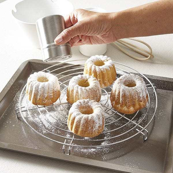 Round spider-style pastry cooling rack